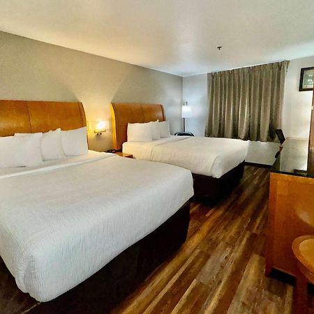 Baymont By Wyndham Missoula Villa Exterior photo