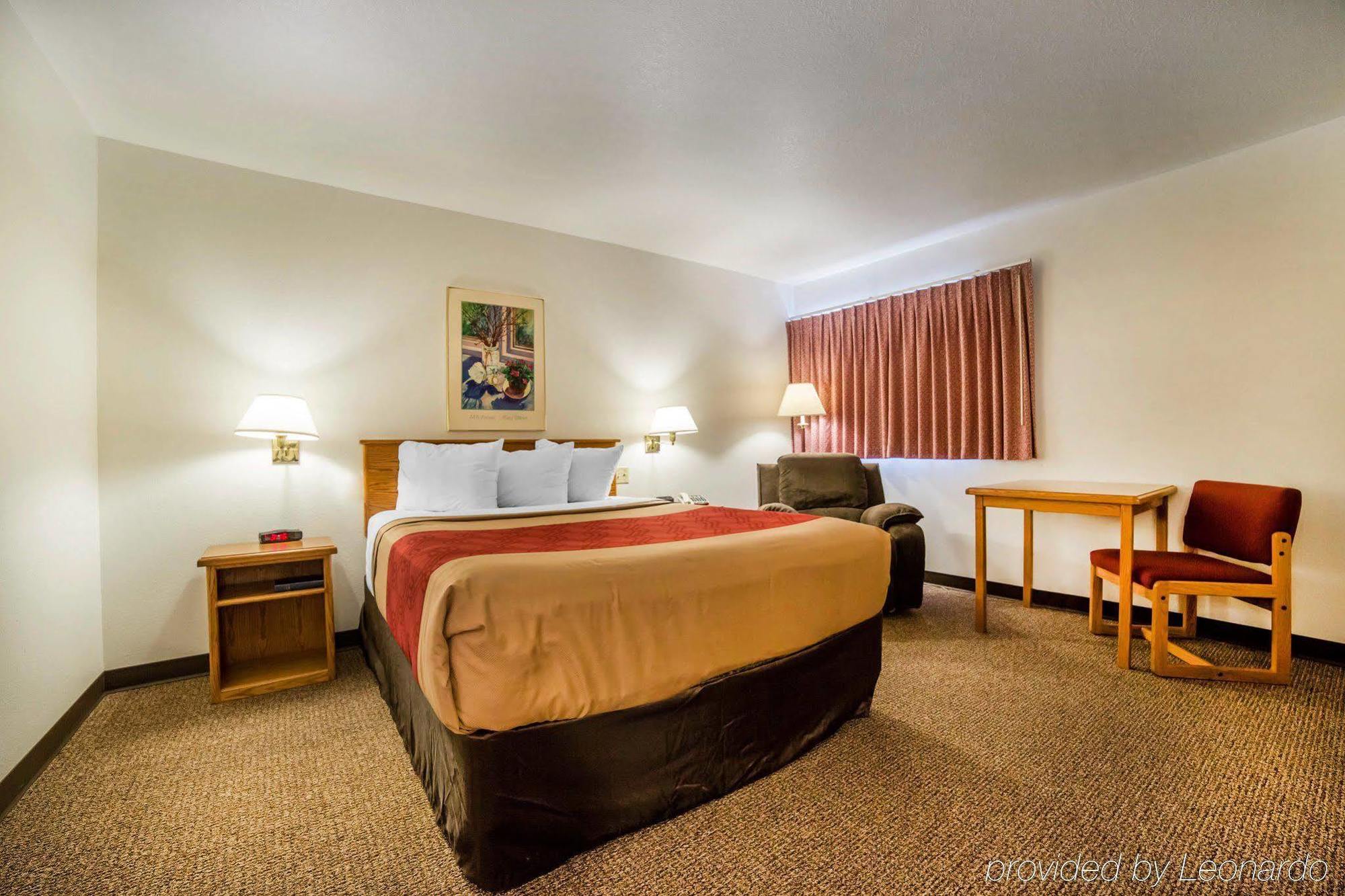 Baymont By Wyndham Missoula Villa Exterior photo